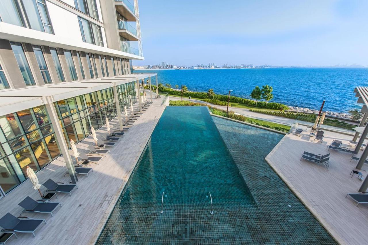 דובאי Luxury 2 Bedroom Beachfront Apt W Stunning Sea View מראה חיצוני תמונה